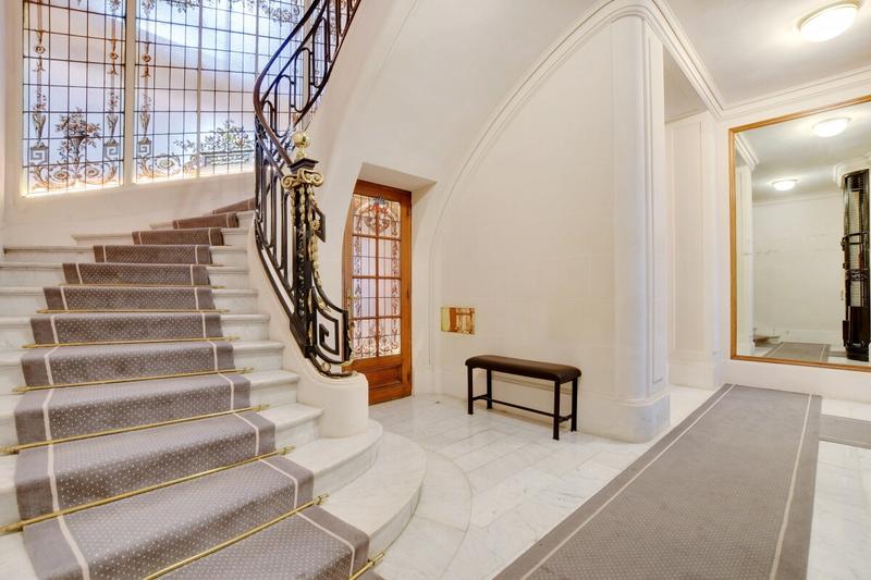 Appartement - 172 m² - 5 pièces