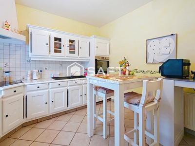 Maison - 220 m² - 4 pièces