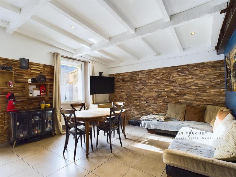 Appartement - 89 m² - 4 pièces