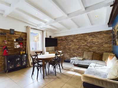 Appartement - 89 m² - 4 pièces