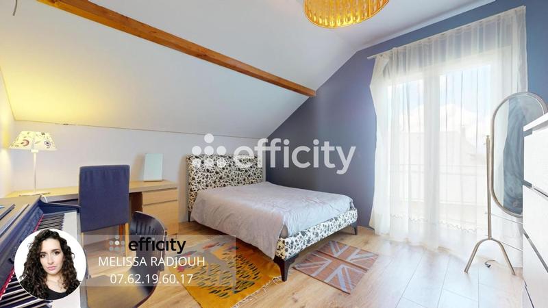 Maison - 167 m² - 6 pièces