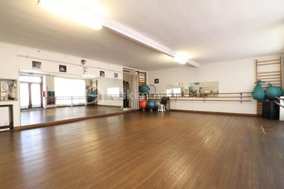 Local commercial - 112 m² - 1 pièce