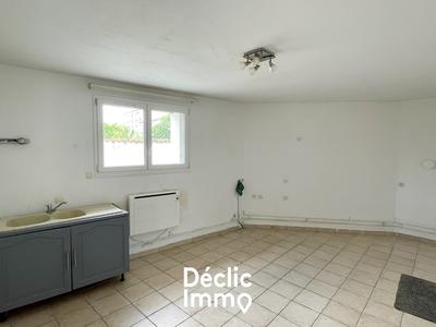 Maison - 338 m² - 8 pièces