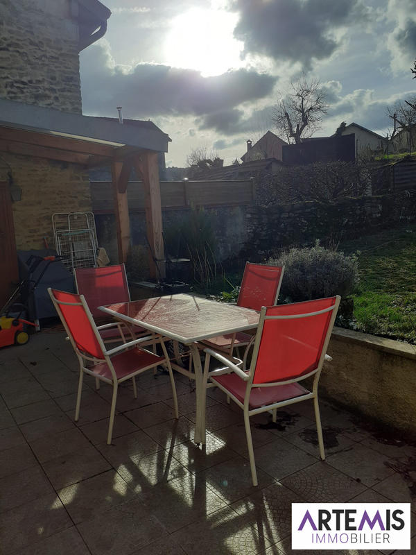 Maison - 203 m² - 7 pièces