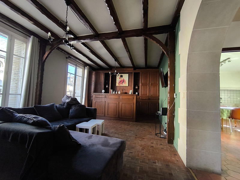 Appartement - 266 m² - 9 pièces