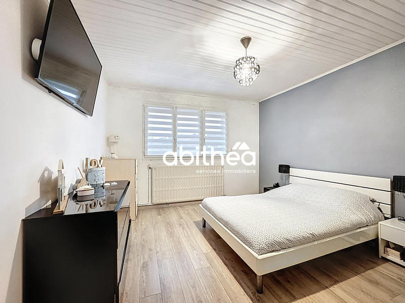 Maison - 103 m² - 5 pièces