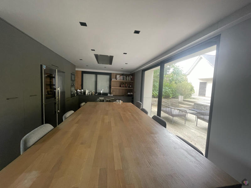 Maison contemporaine - 140 m² - 4 pièces