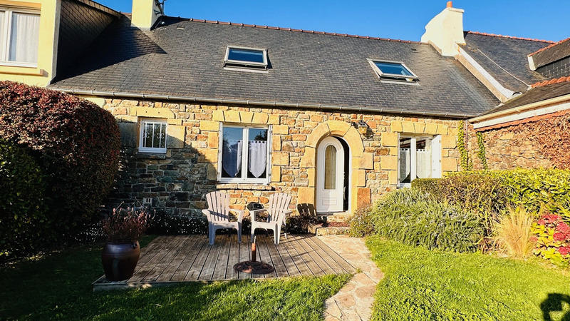 Maison - 240 m² - 14 pièces