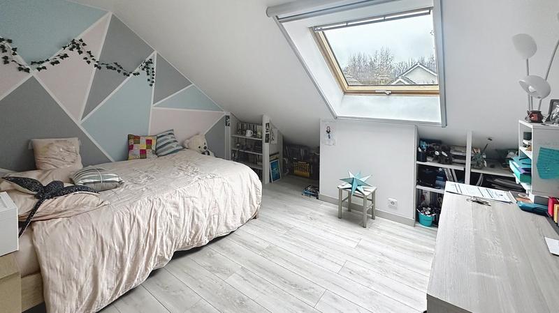 Maison - 215 m² - 8 pièces