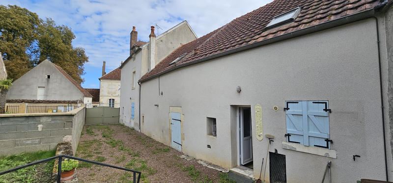 Maison - 157 m² - 12 pièces