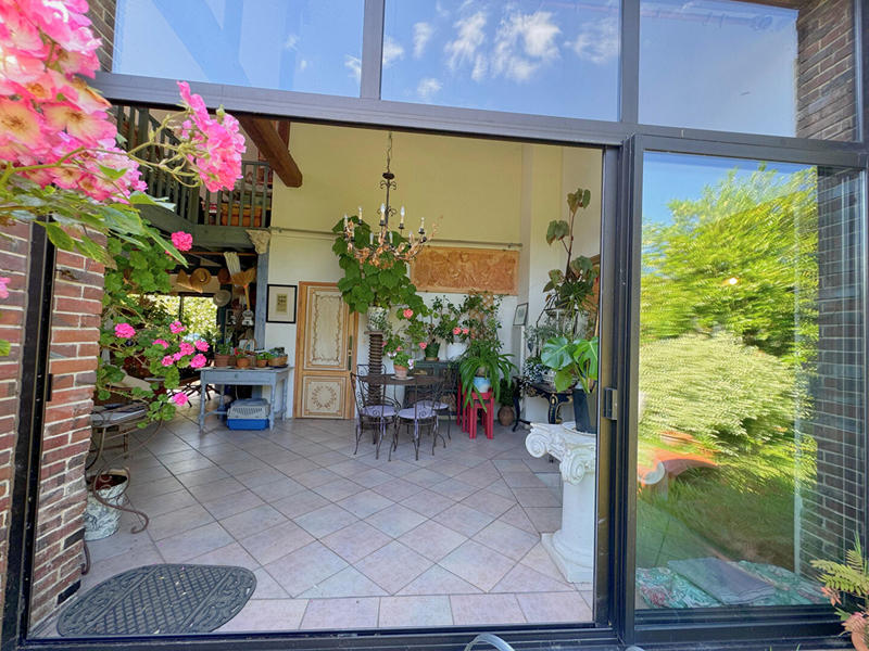 Maison - 232 m² - 8 pièces