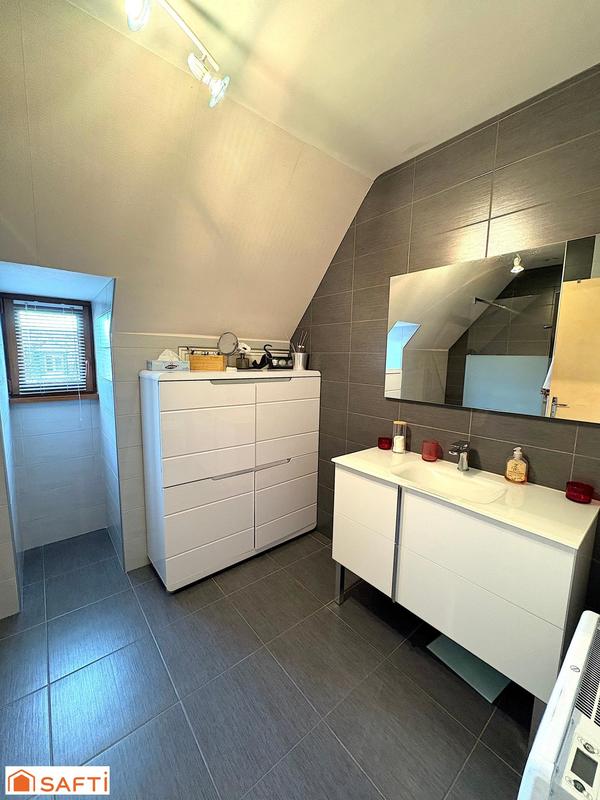 Maison - 122 m² - 4 pièces