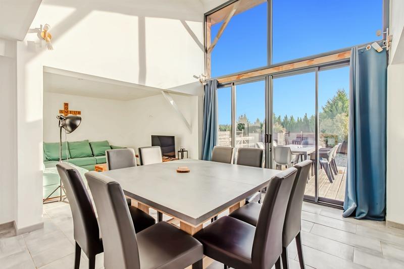 Propriété - 564 m² - 16 pièces