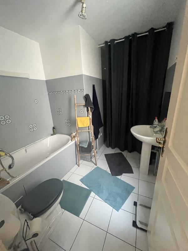 Appartement - 65 m² - 3 pièces