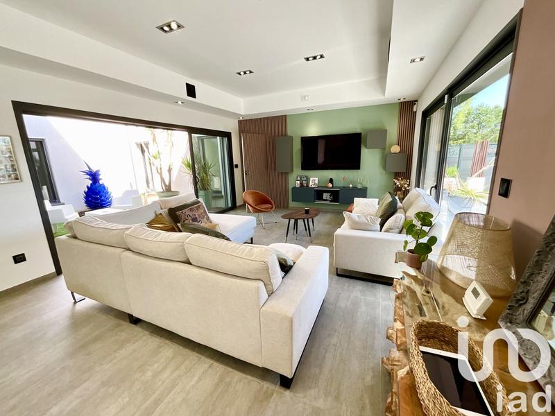 Maison - 218 m² - 6 pièces