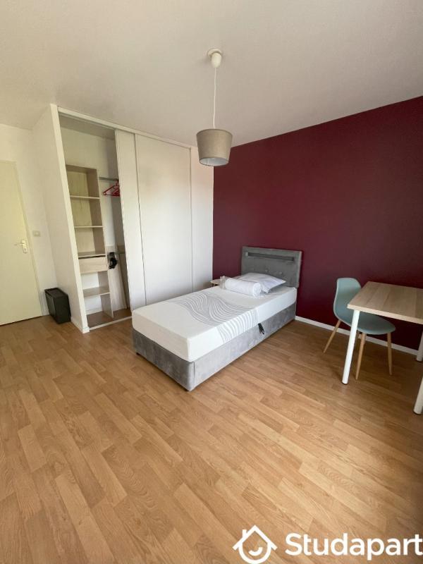 Chambre - 9 m² - 1 pièce