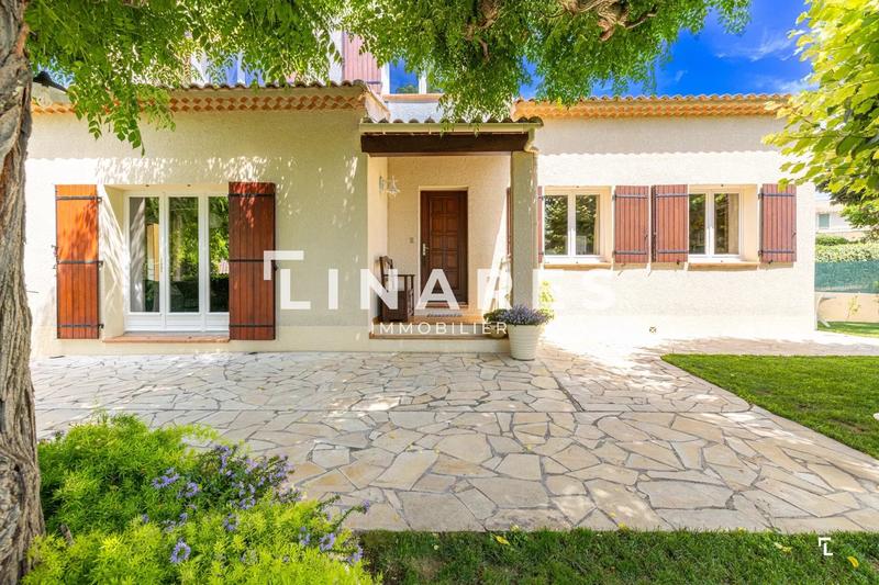 Maison - 190 m² - 5 pièces