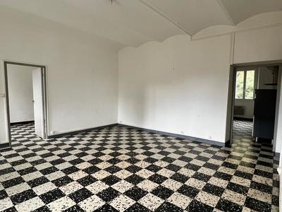 Appartement - 89 m² - 4 pièces