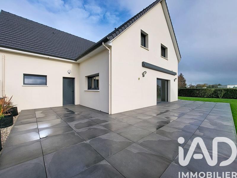 Maison - 205 m² - 8 pièces