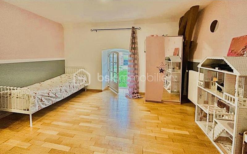 Corps de ferme - 400 m² - 15 pièces