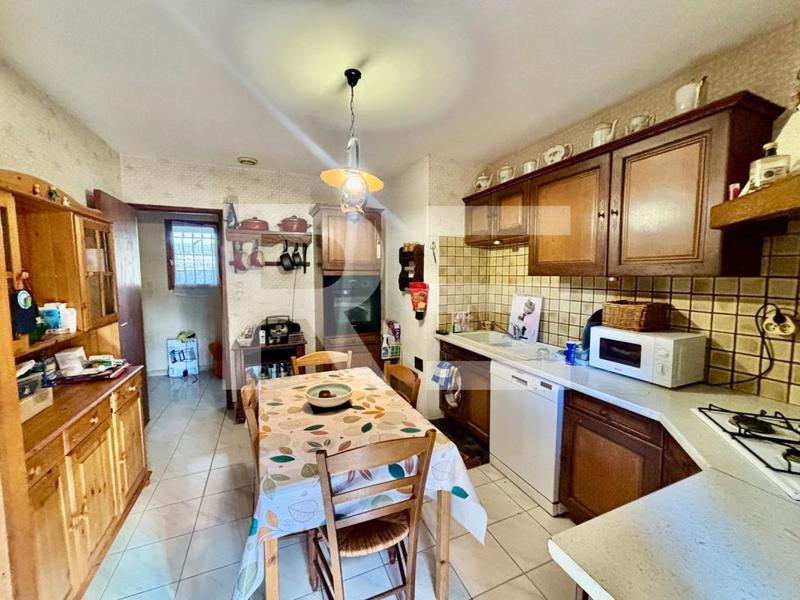 Villa - 208 m² - 8 pièces