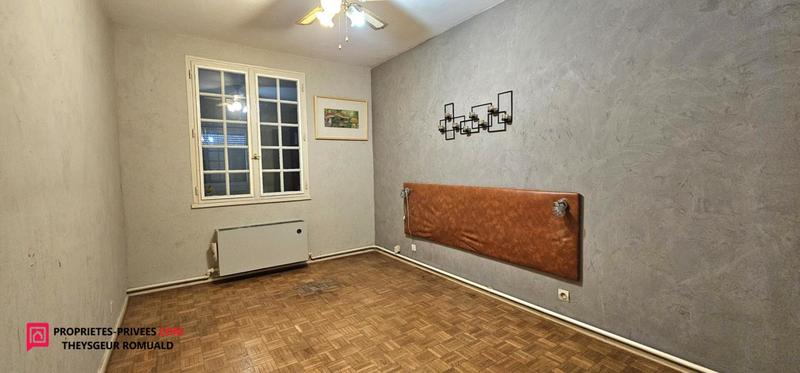 Maison - 228 m² - 9 pièces