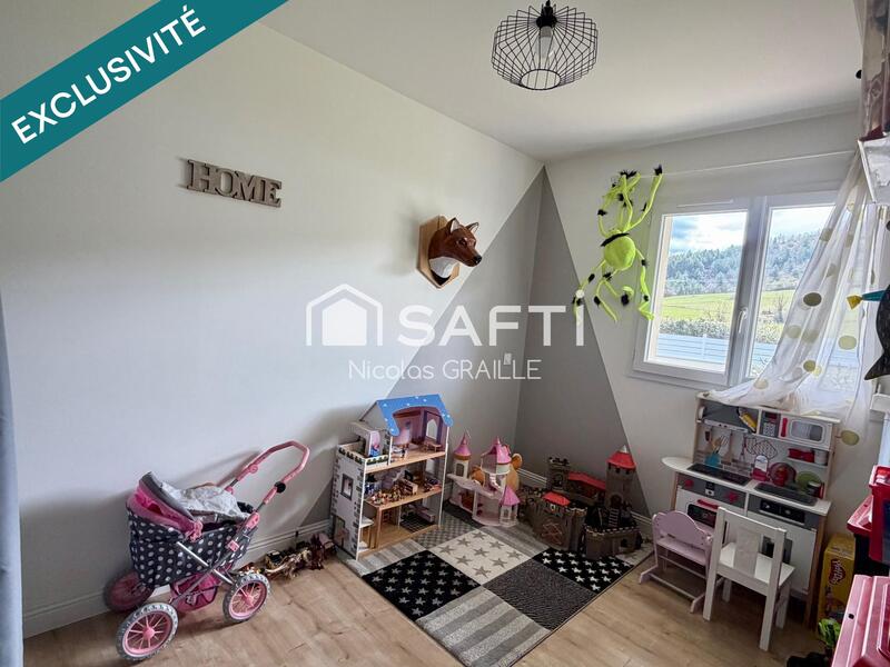 Maison - 120 m² - 5 pièces