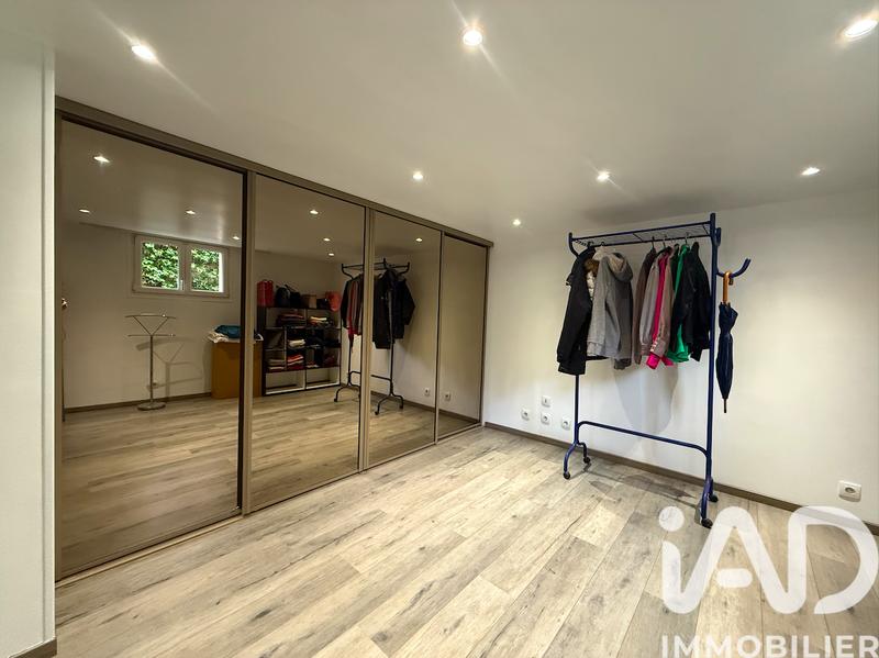 Maison - 156 m² - 8 pièces