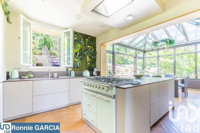 Maison - 167 m² - 7 pièces