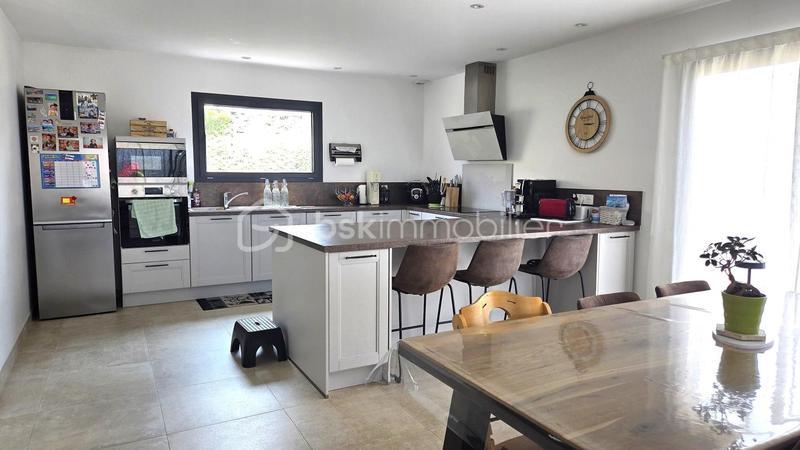 Maison - 108 m² - 4 pièces