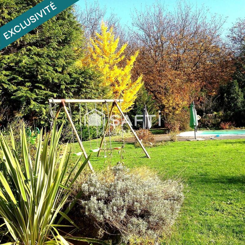 Maison - 300 m² - 10 pièces