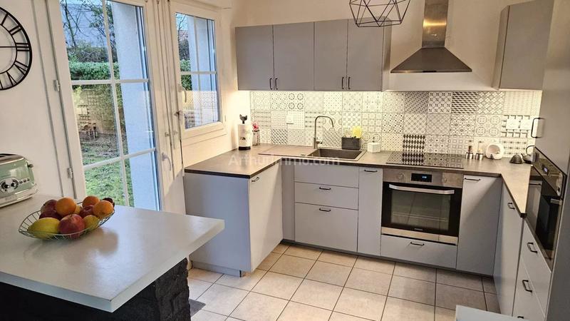 Maison - 91 m² - 6 pièces