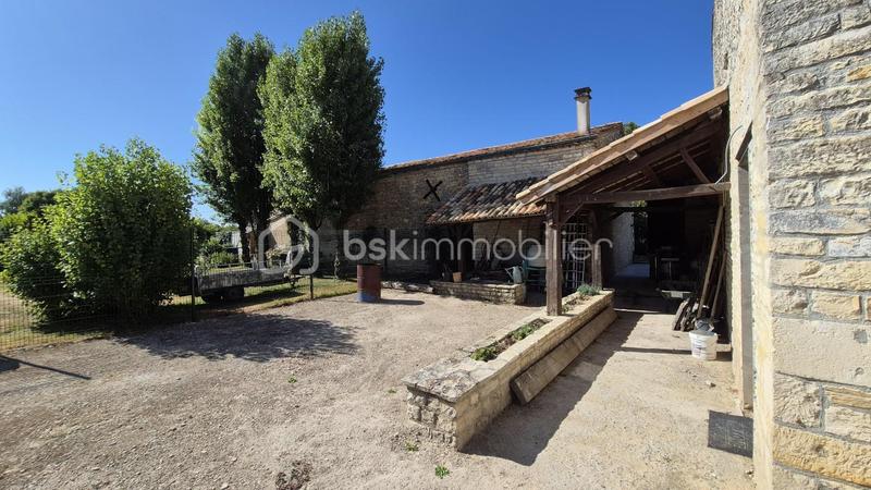 Maison - 210 m² - 7 pièces