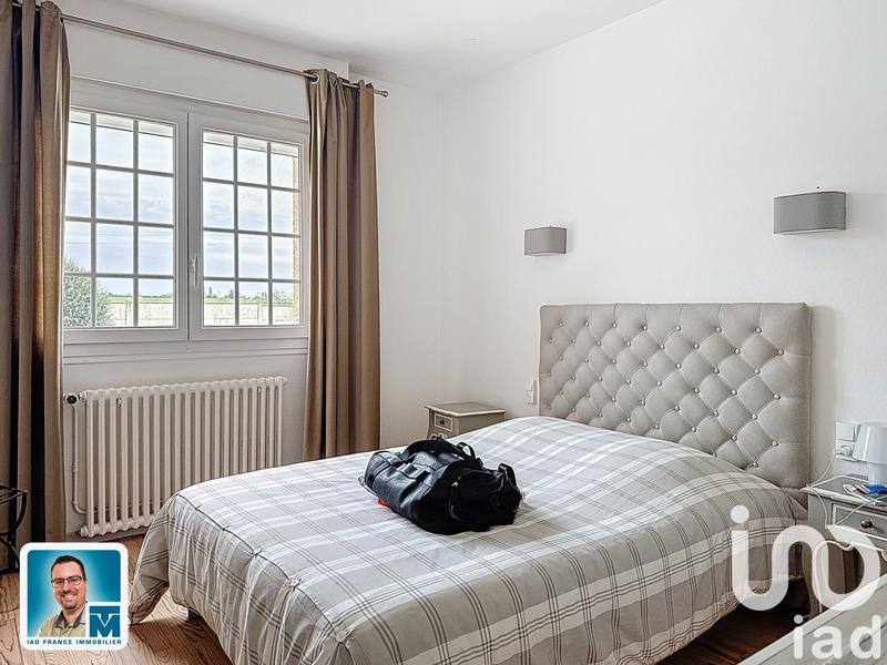 Maison - 237 m² - 9 pièces