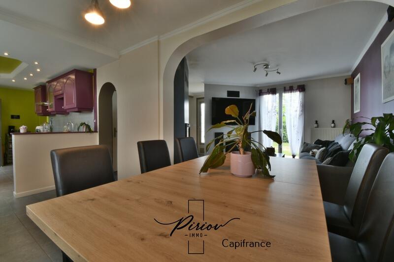 Pavillon - 104 m² - 7 pièces