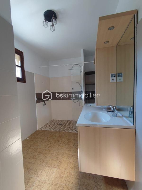 Maison traditionnelle - 105 m² - 5 pièces