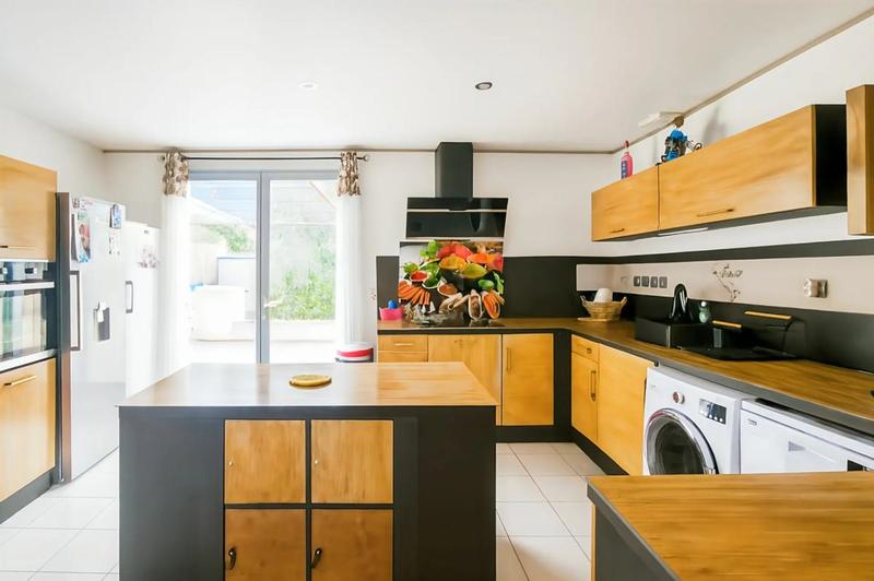 Maison - 94 m² - 4 pièces