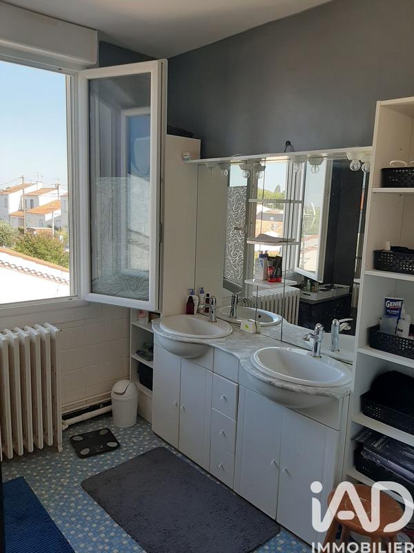 Maison - 197 m² - 10 pièces