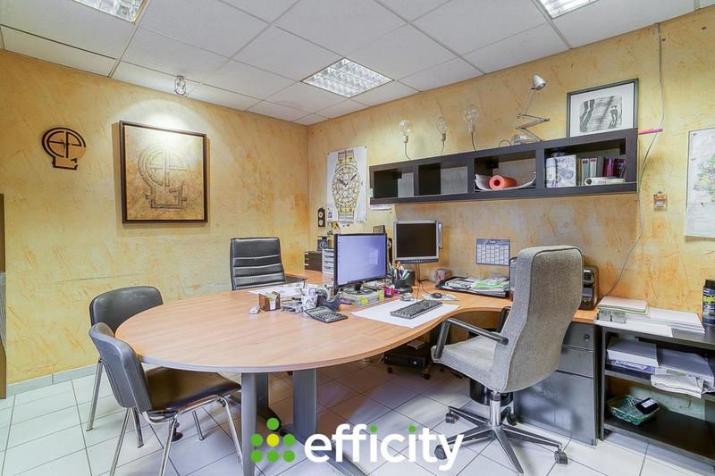 Maison - 193 m² - 8 pièces