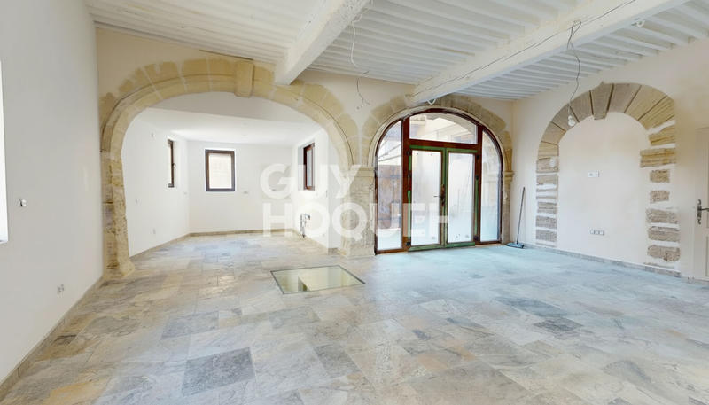 Maison - 180 m² - 7 pièces