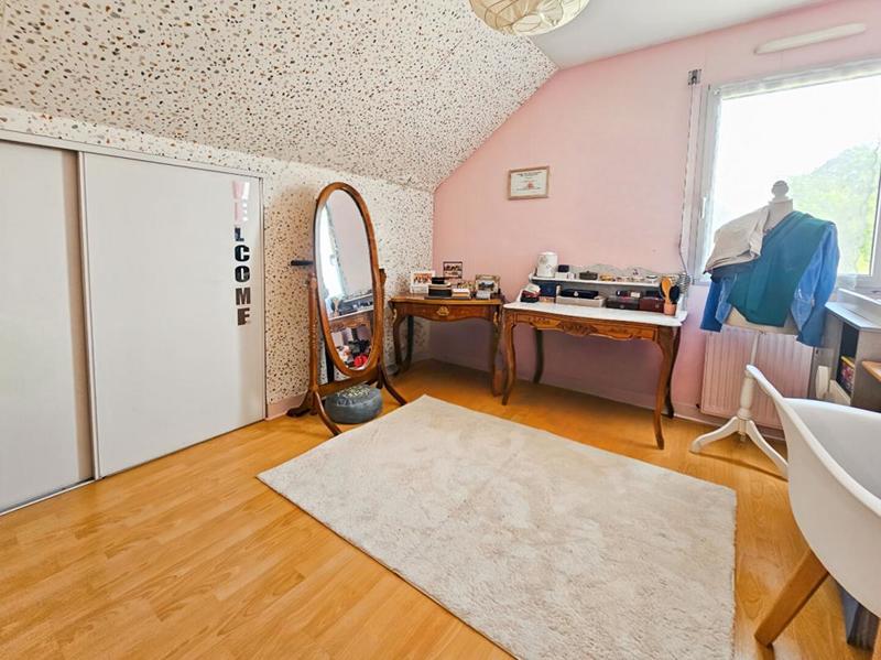 Maison - 98 m² - 6 pièces