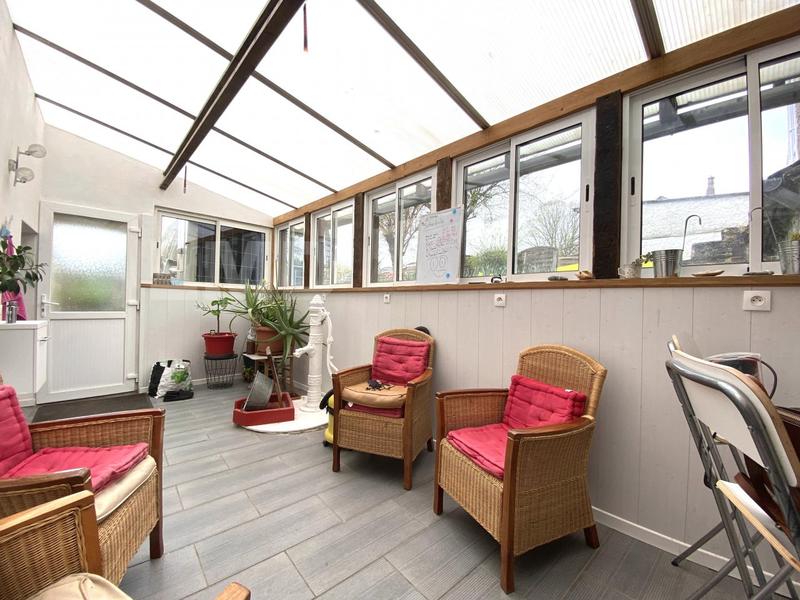 Maison - 250 m² - 17 pièces