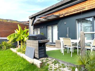 Maison - 96 m² - 5 pièces