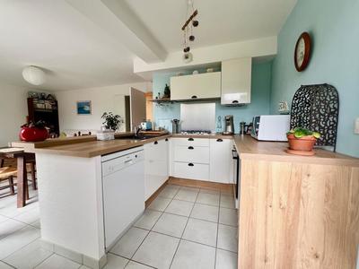 Maison - 93 m² - 5 pièces