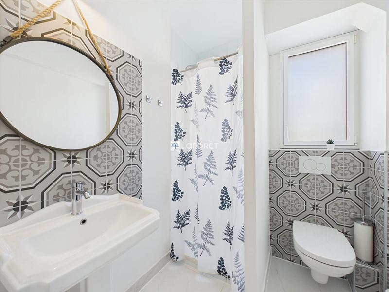 Maison - 180 m² - 8 pièces