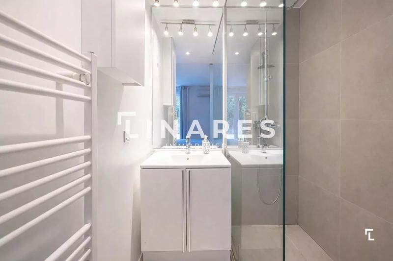 Appartement - 100 m² - 4 pièces