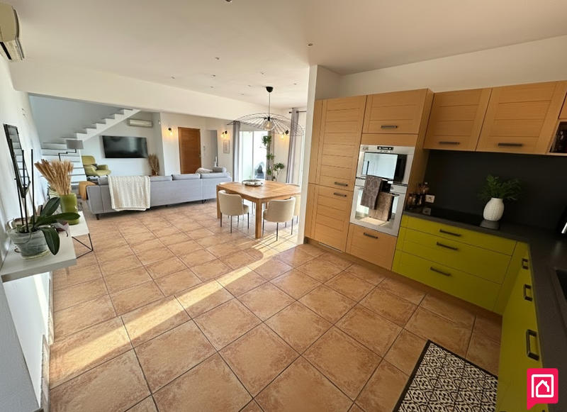 Maison - 168 m² - 6 pièces