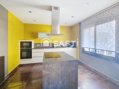 Maison - 331 m² - 8 pièces