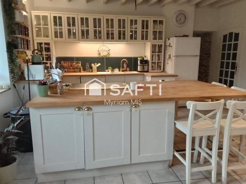 Maison - 200 m² - 6 pièces