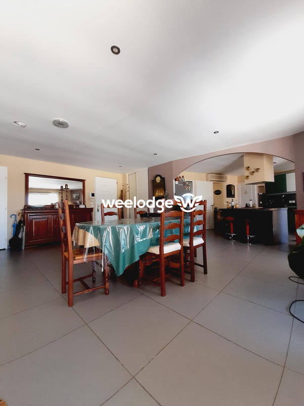 Maison - 140 m² - 4 pièces